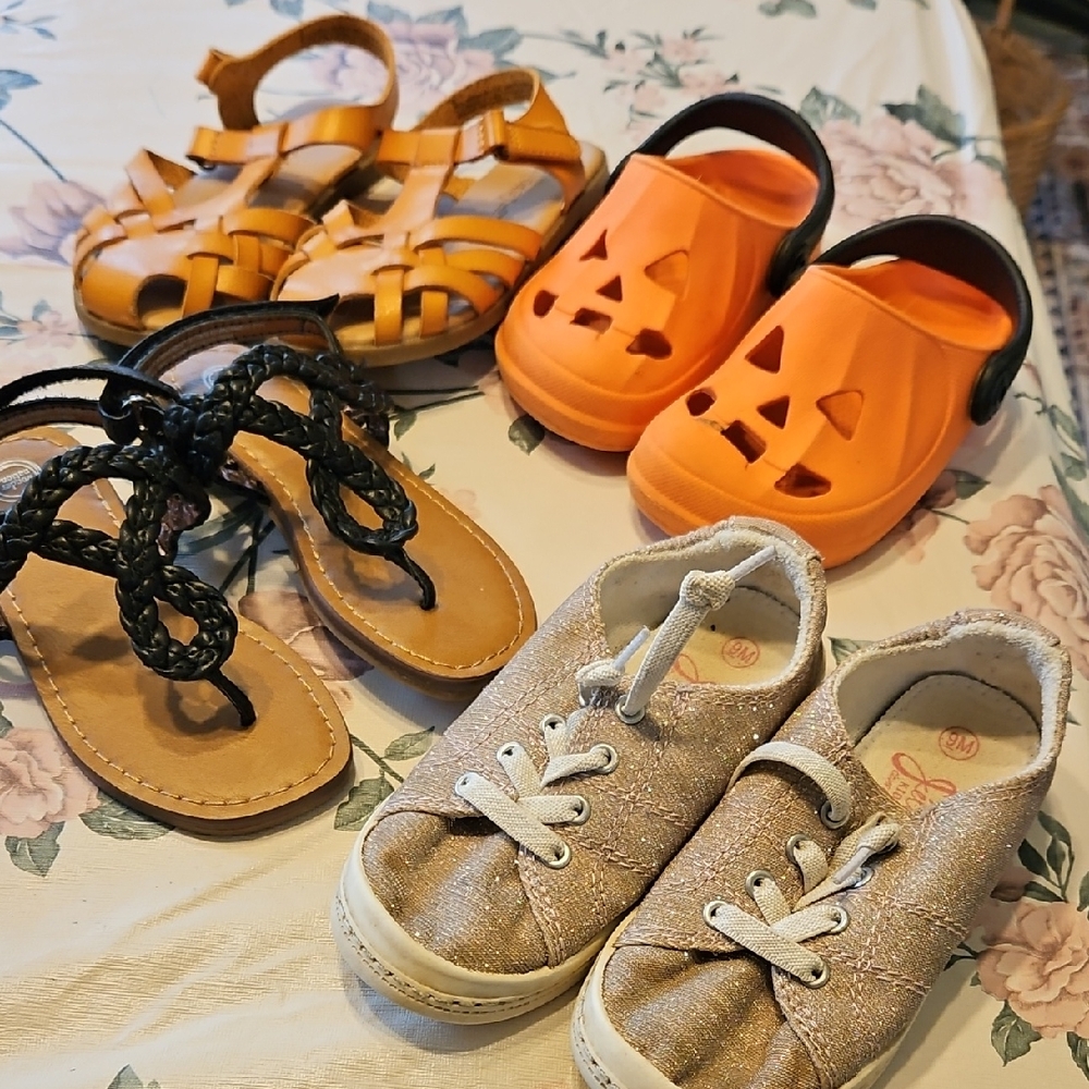 Jellypop Glittery Gold Slip-On Sneakers for Kids